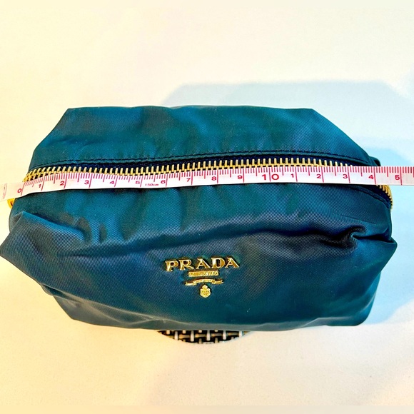 👝 PRADA Makeup Bag_Authentic 👝 - Picture 12 of 15